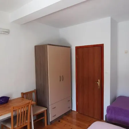 Lampalo Apartment *